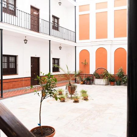 Muy Centrico Apto. En Tipico Patio Sevillano Exterior foto