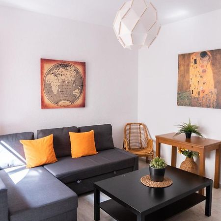 Muy Centrico Apto. En Tipico Patio Sevillano Exterior foto