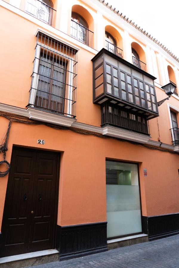 Muy Centrico Apto. En Tipico Patio Sevillano Exterior foto